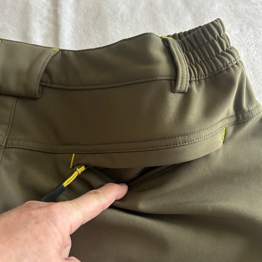 Magcomsen men’s pants 5 zip pocket for cold weather. Sz 36 waist
